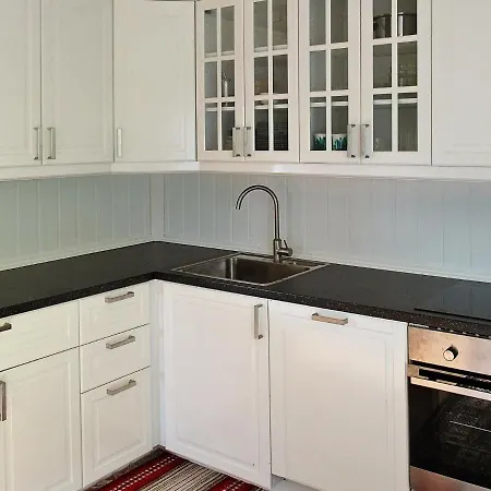 Four-bedroom In Arnoyhamn *